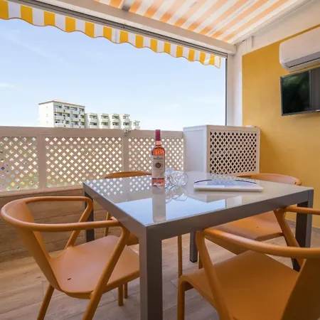 Orlando Tenerife Sur Mikey208e207 * Costa Adeje (Tenerife)